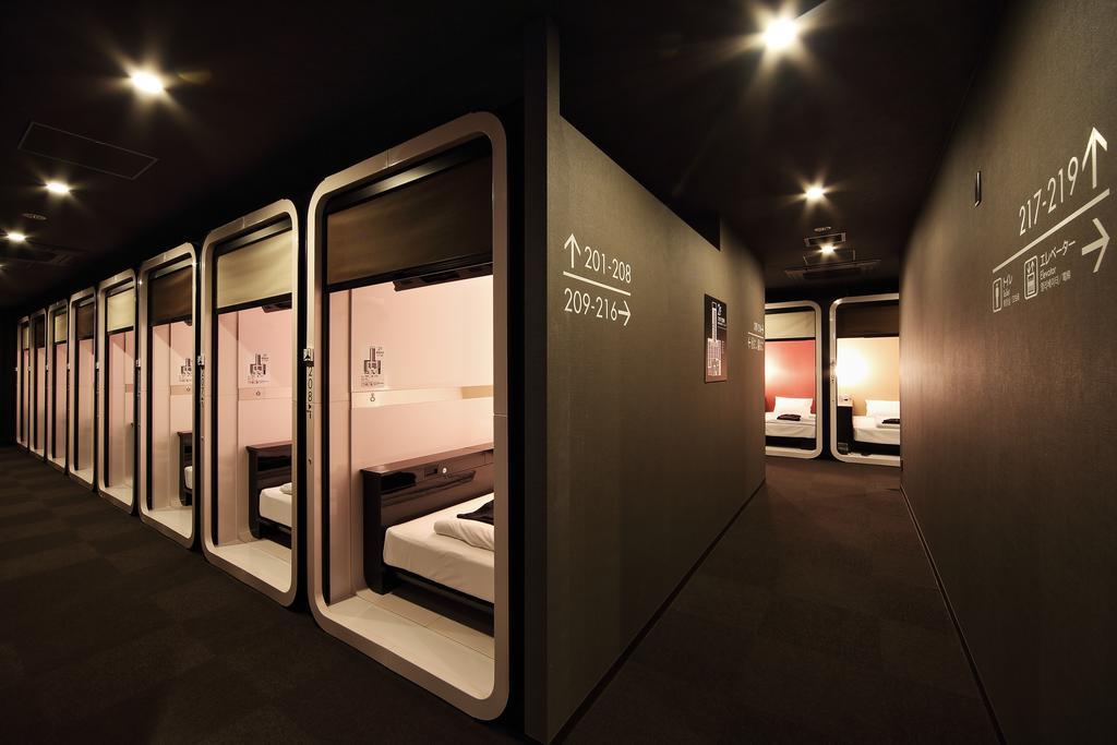 First Cabin Tsukiji Токио Экстерьер фото
